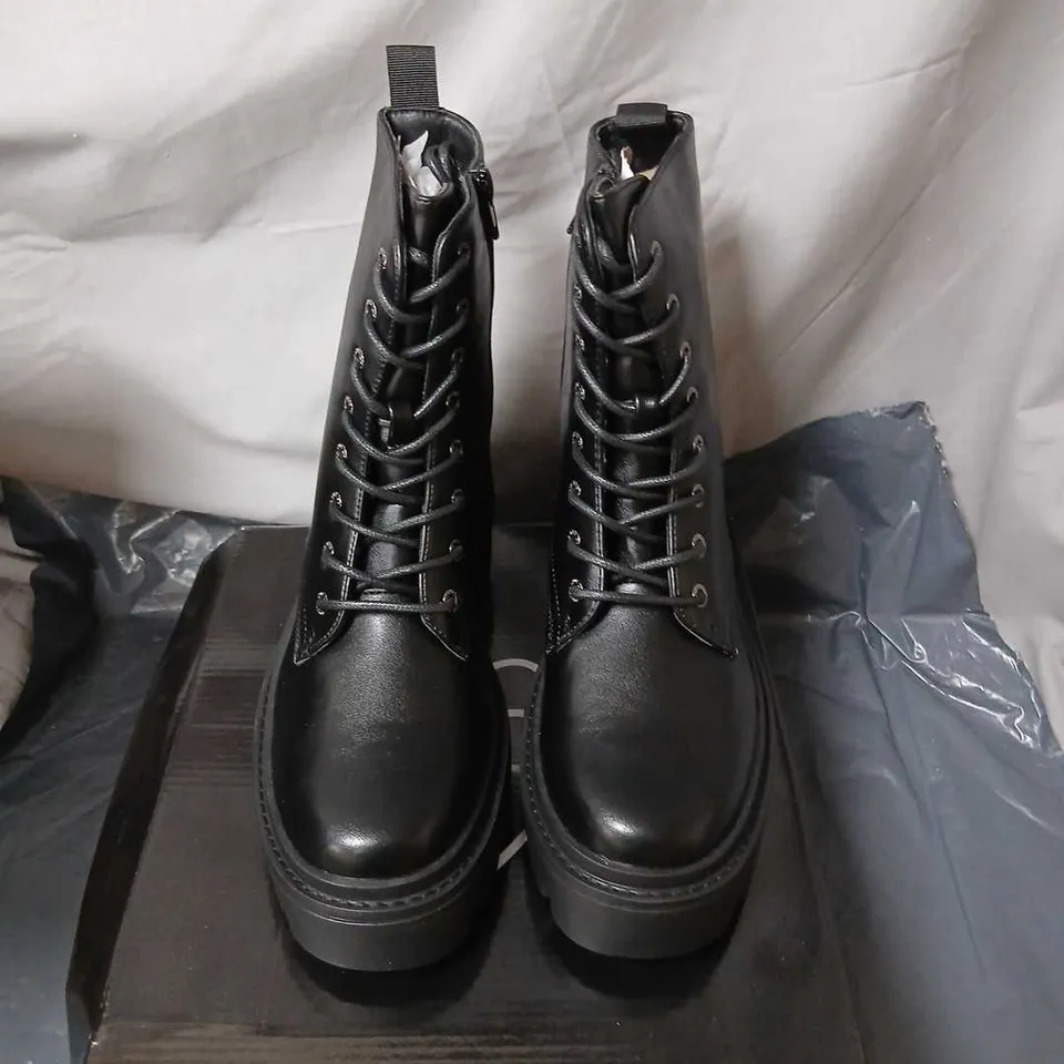 KOI MEN'S BLACK LEATHER BOOTS, STYLE NO S3, UK 6