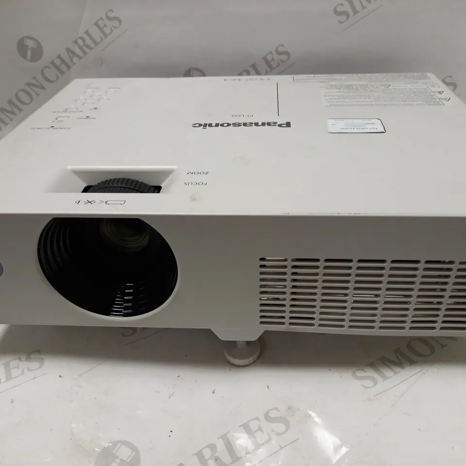 PANASONIC PT-LX22 PROJECTOR