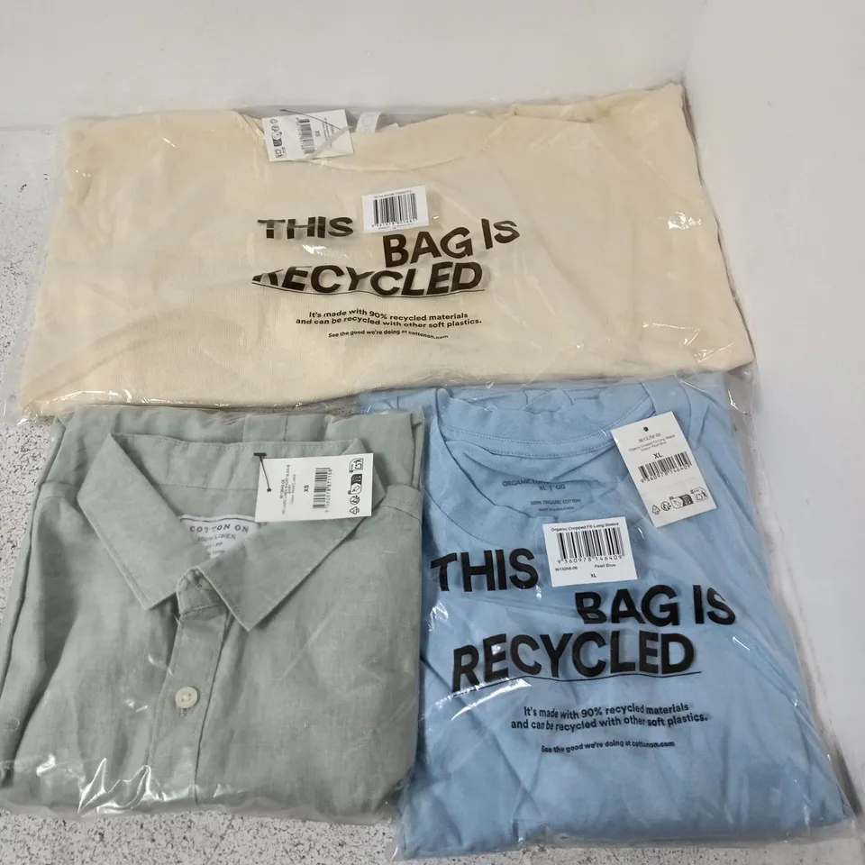 APPROXIMATELY 20 ASSORTED CLOTHING ITEMS IN VARIOUS SIZES, COLOURS & STYLES TO INCLUDE ORGANIC CROPPED FIT LONG SLEEVE, OFF THE SHOULDER CROPPED KNIT, RELAXED LINEN SHORT SLEEVE SHIRT, ETC