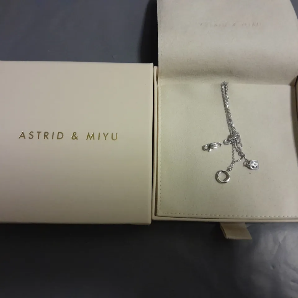 BOXED ASTRID & MIYO NECKLACE - 925 STAMP