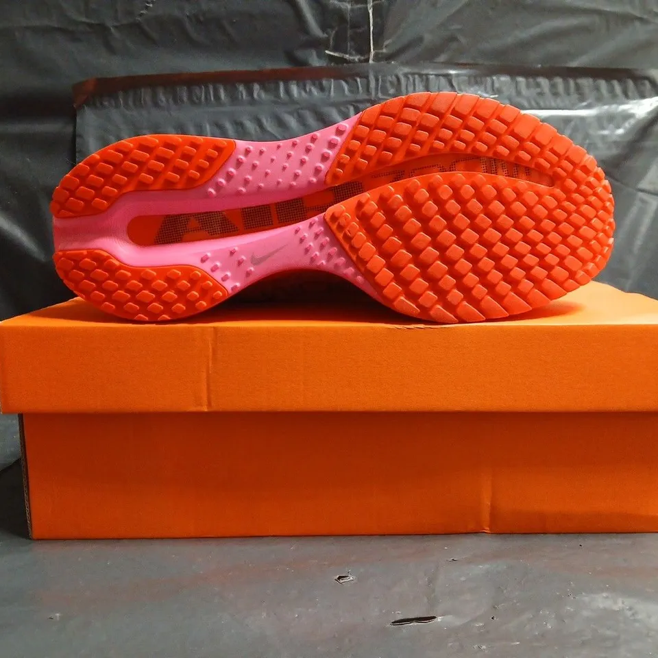 BOXED PAIR OF NIKE PEGASUS PREMIUM TRAINERS IN PINK SIZE UK 5.5