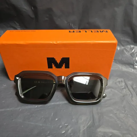 MELLER SUNGLASSES – BLACK SQUARE-FRAME WITH ORANGE MELLER BOX