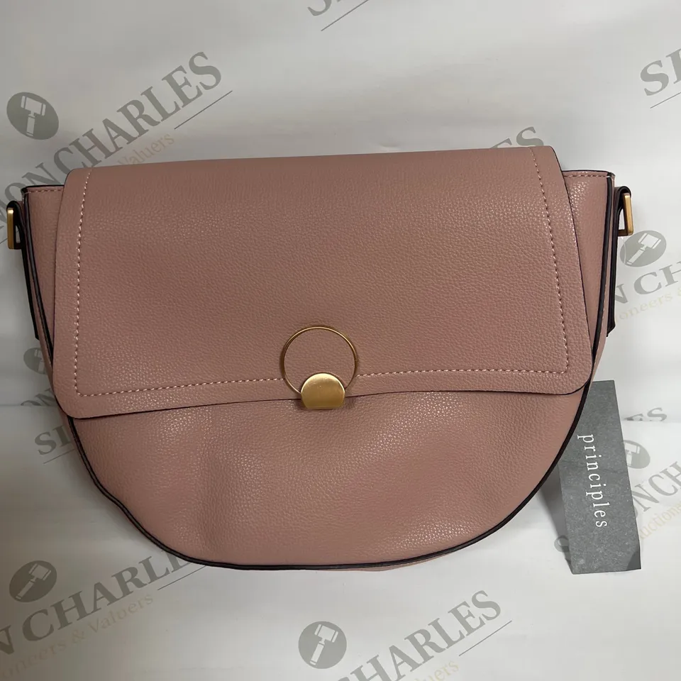PRINCIPLES CICI CIRCLE LOCK SADDLE CROSS BODY BAG IN PINK