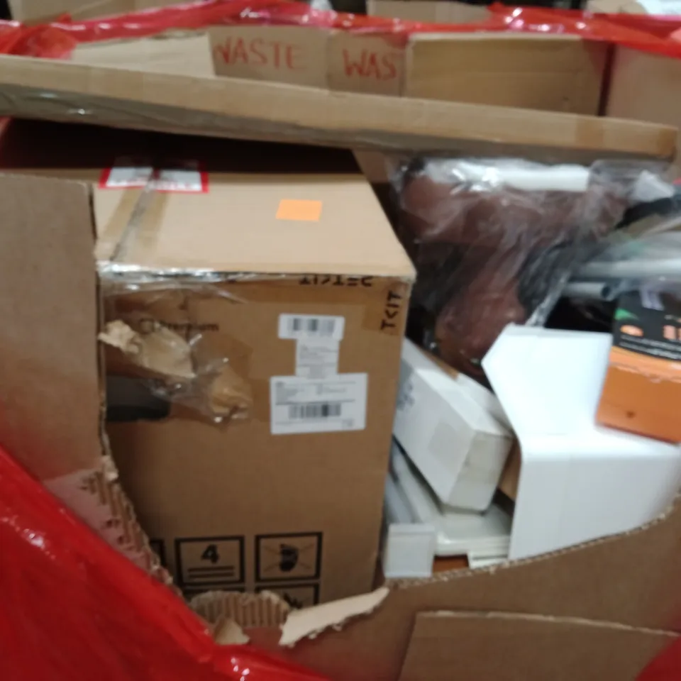 PALLET OF ASSORTED HOUSEHOLD GOODS AND PRODUCTS TO INCLUDE;HEATED CLOTHES AIRER,DESK MAT,CAT LITTER BOX