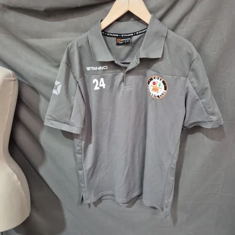 STANNO TEAM FOOTBALL POLO SHIRT – COVE FC CREST, SIZE L