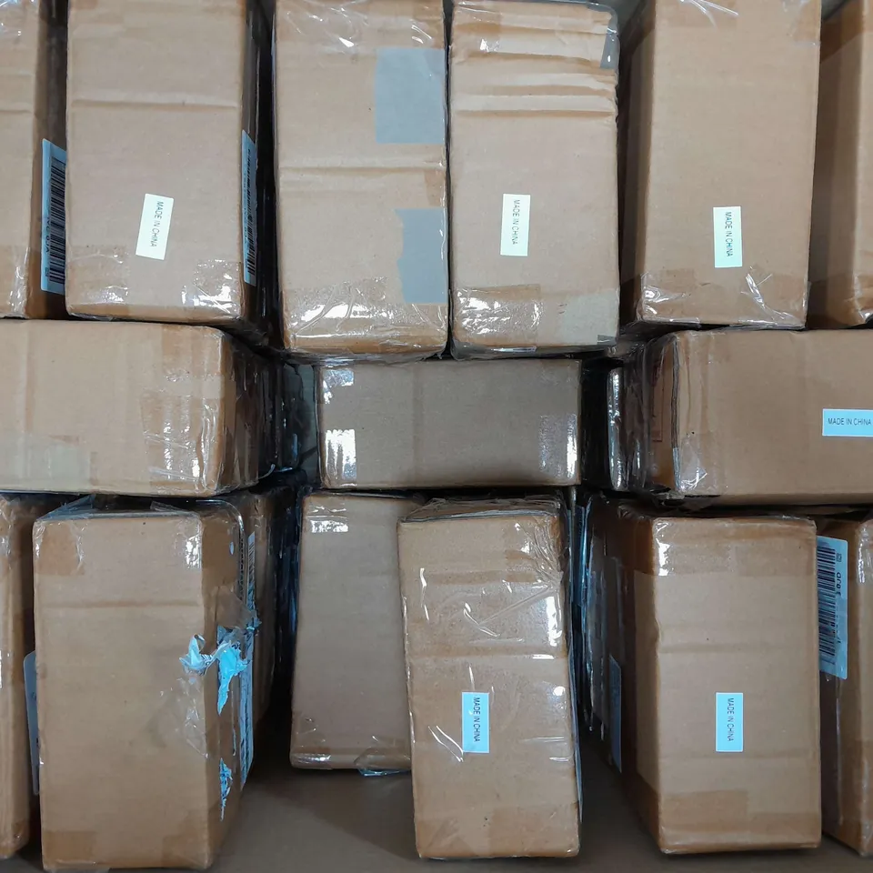 BOX OF APPROXIMATELY 30 ASSORTED ITEMS TO INCLUDE SUNGLASSES IN VARIOUS COLOURS