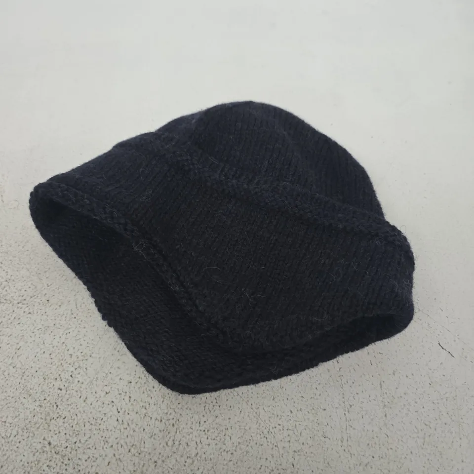 BLACK KNIT BEANIE HAT – OMHU LABEL