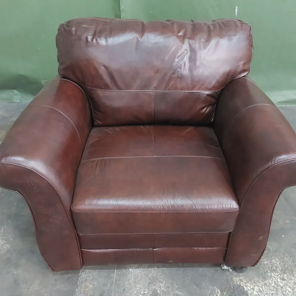 DESIGNER LEATHER UPHOLSTERED ARMCHAIR 