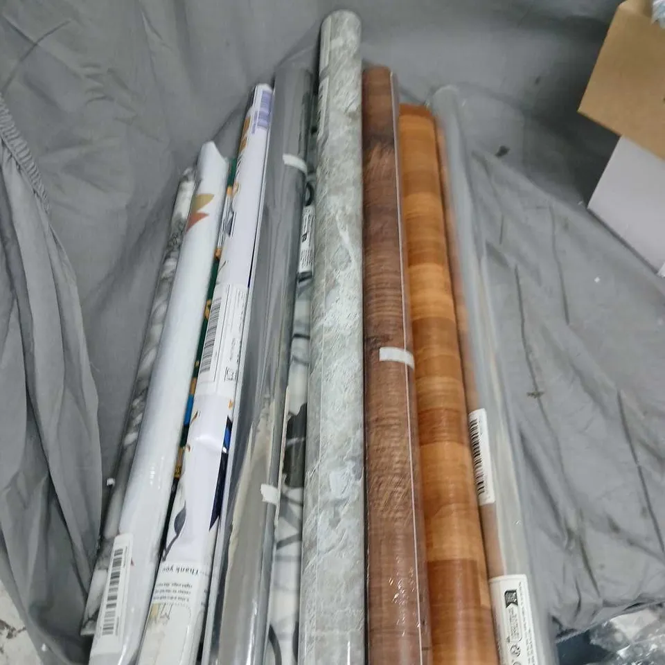 ASSORTED ROLLED POSTERS/PRINTS VINYL LAMINATE 
