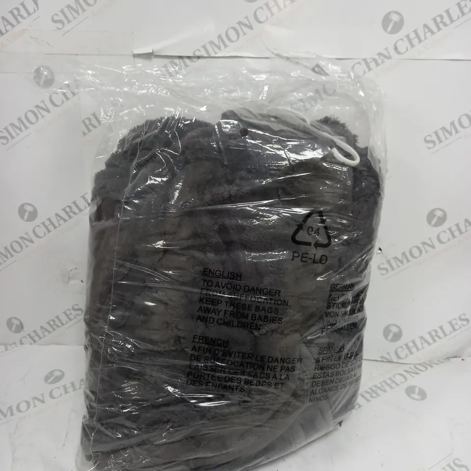 BOXED COZEE HOME VELVETSOFT HEATED THROW IN GREY