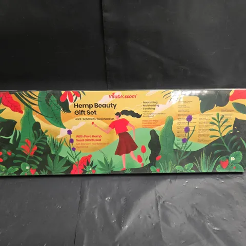 30 BOXED AND SEALED VITABLOSSOM HEMP BEAUTY GIFT SET - COLLECTION ONLY