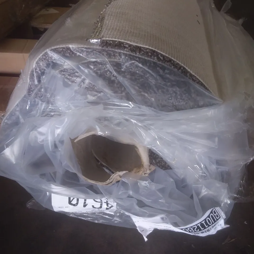 ROLL OF QUALITY MELBOURNE SUPREME 985 BLACK COFFEE CARPET APPROXIMATELY 4X9.9M