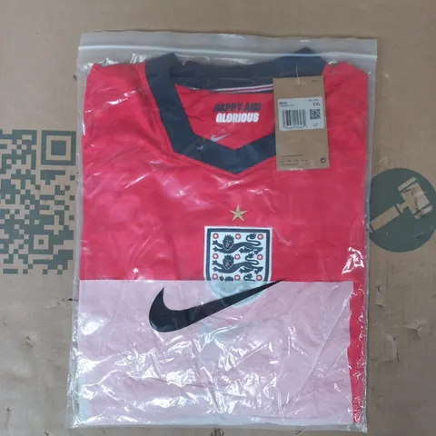 BAGGED NIKE ENGLAND FOOTBALL JERSEY IN RED SIZE 2XL