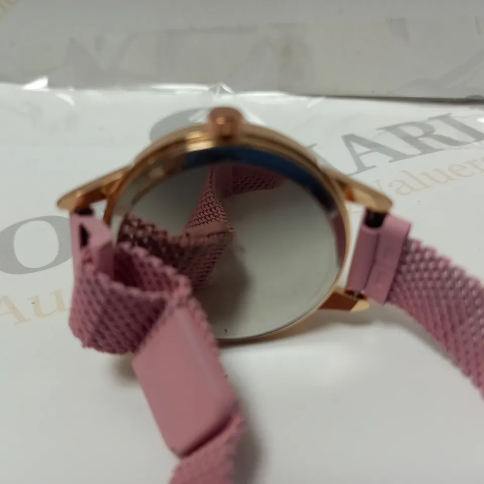 LADIES LA BANUS WATCH – CHAIN LINK METAL STRAP – MAGNETIC CLASP – GIFT BOX