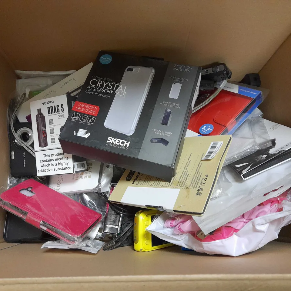 LOT OF APPROX 25 OF ASSORTED ITEMS TO INCLUDE - PRAKTICA CAMERA - VOOPOO DRAG S  - IPHONE 8 PLUS ACCESSORY PACK ECT