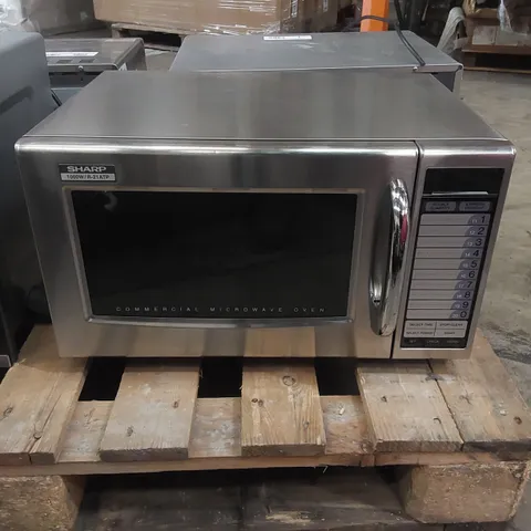 SHARP 1000W COMMERCIAL MICROWAVE OVEN