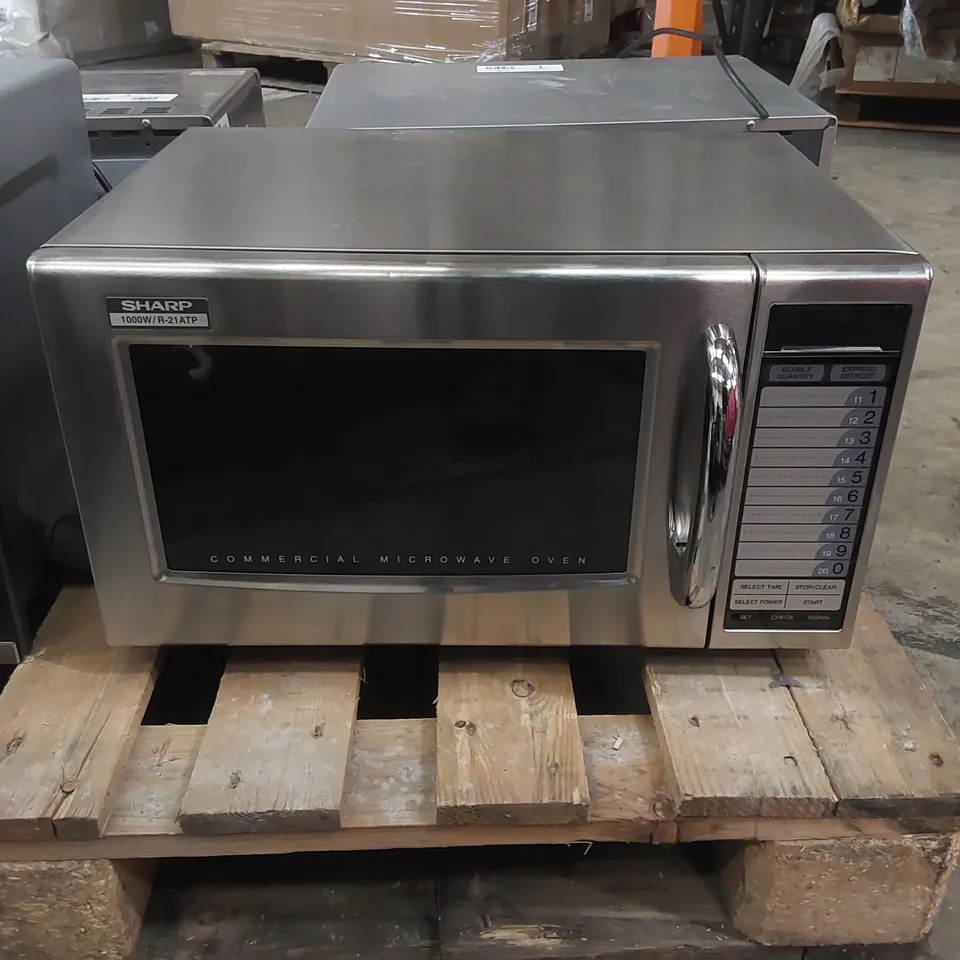 SHARP 1000W COMMERCIAL MICROWAVE OVEN