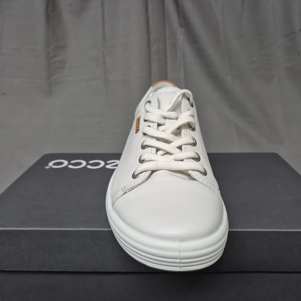 BOXED ECCO SOFT 7 WOMENS WHITE TRAINERS - UK 5-5.5