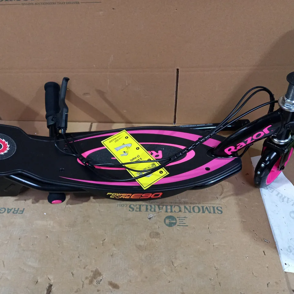RAZOR POWERCORE E90 SCOOTER  RRP £179.99