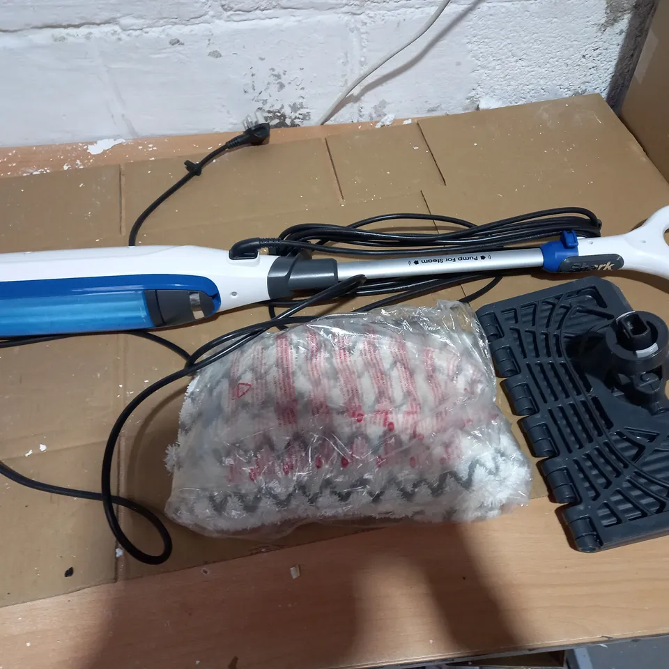 OUTLET SHARK KLIK & FLIP SMARTRONIC STEAM MOP S6003