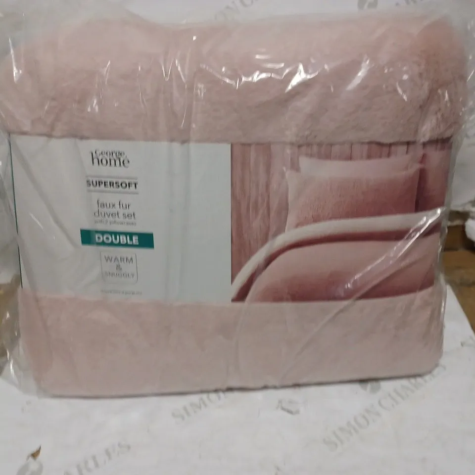 BRAND NEW SUPER SOFT FAUX FUR DUVET SET - DOUBLE - PINK 