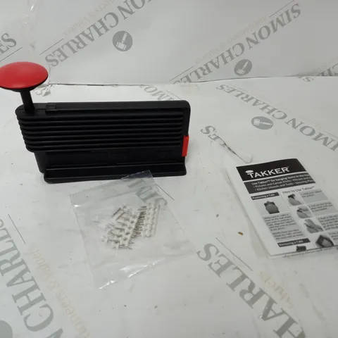 TAKKER PICTURE HANGING KIT