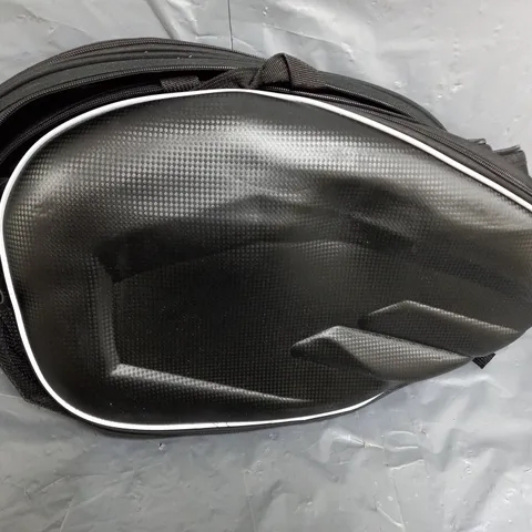 UNBRANDED SADDLE BAGS IN BLACK