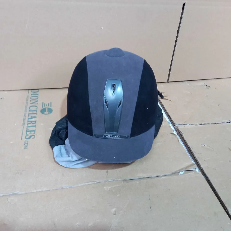 HARRY HALL HORSE RIDING HAT - EU SIZE 56