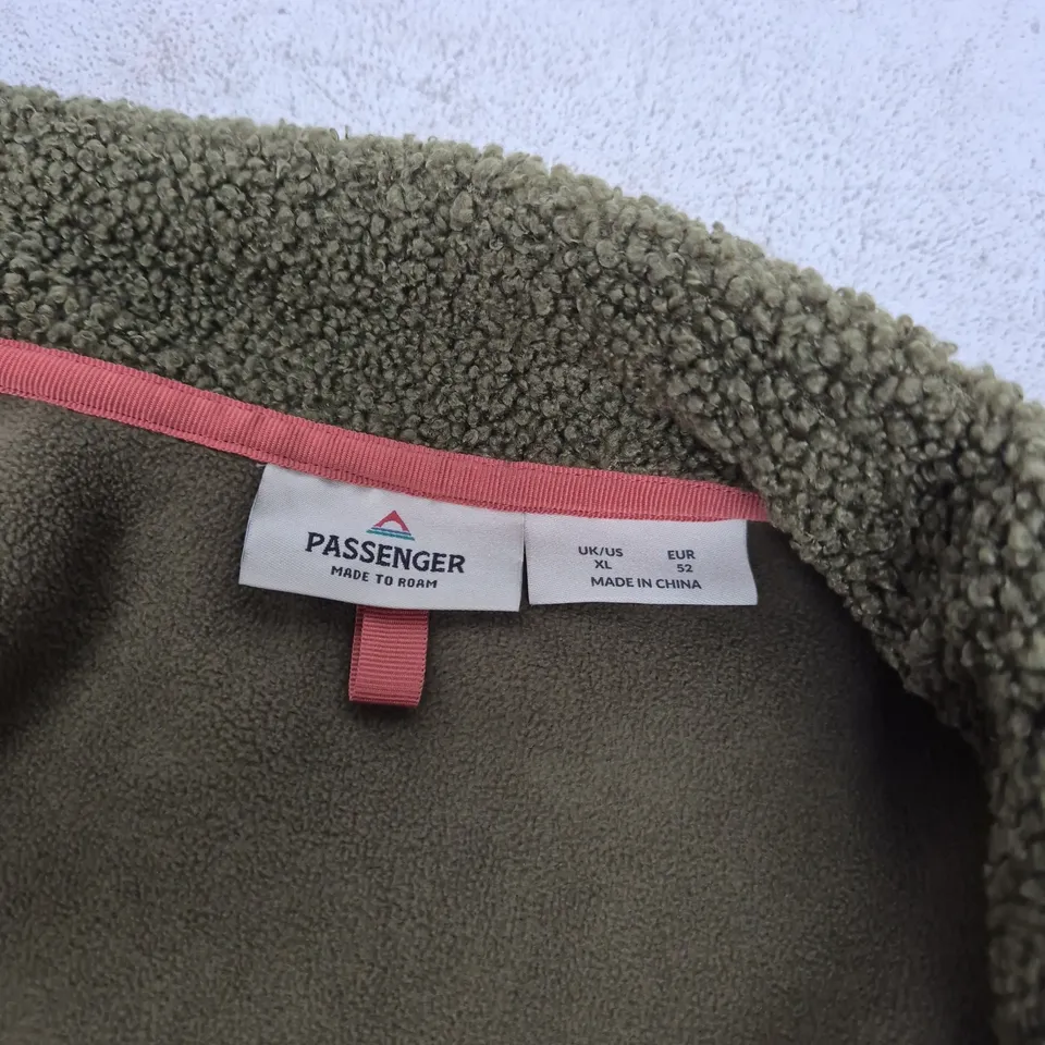 PASSENGER KHAKI FLEECE JACKET WITH MUSTARD POCKET – UK XL