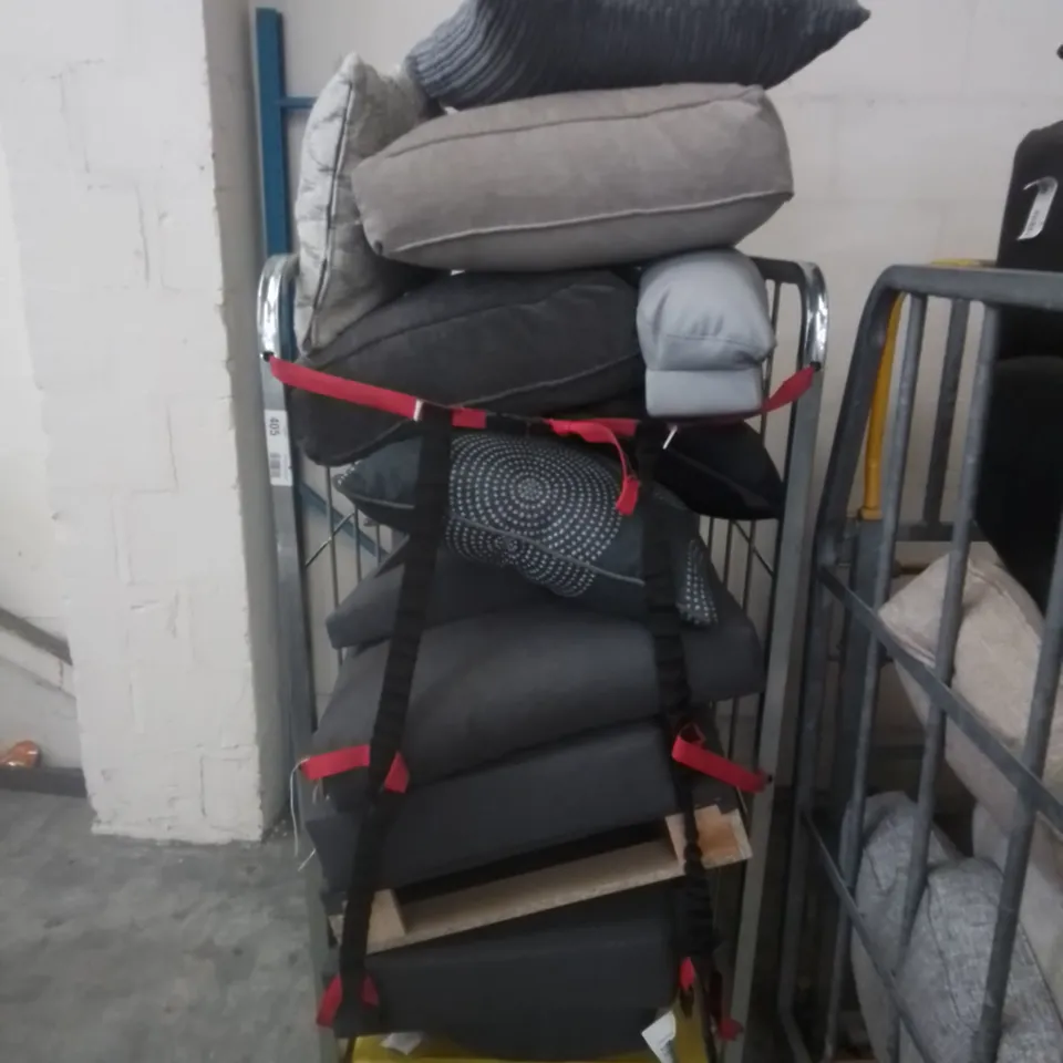 CAGE FILLED WITH SOFA AND ARMCHAIR CUSHIONS (CAGE NOT INCLUDED)