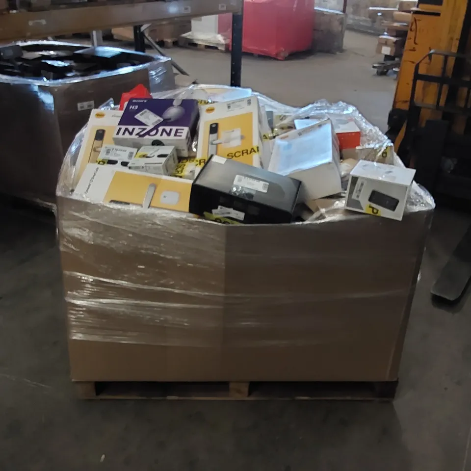 PALLET OF APPROXIMATELY 100+ ASSORTED HIGH VALUE ELECTRICAL PRODUCTS TO INCLUDE;