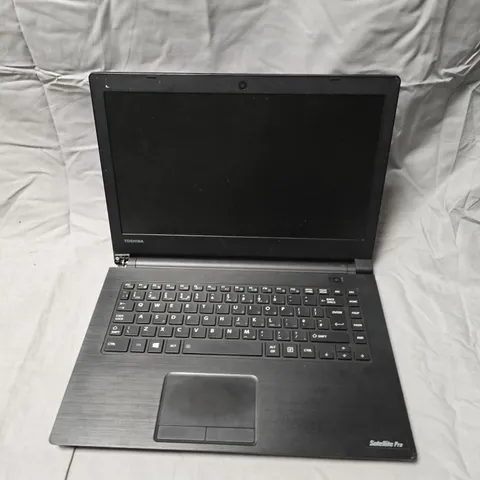 TOSHIBA SATELLITE PRO R40-C LAPTOP 