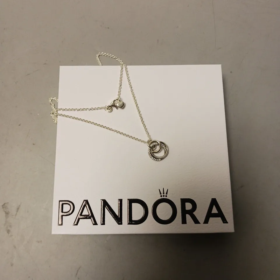 PANDORA FAMILY ALWAYS ENCIRCLED PENDANT NECKLACE