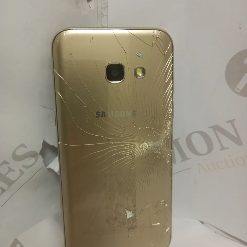 SAMSUNG GALAXY A3 SMARTPHONE