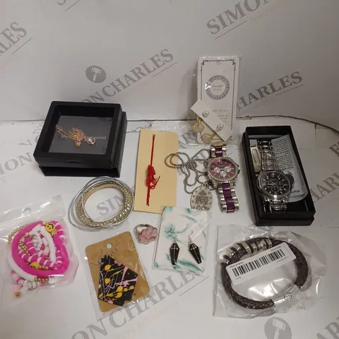 APPROXIMATELY 30 ASSORTED JEWELLERY PRODUCTS TO INCLUDE BRACELETS, RINGS, WATCHES ETC