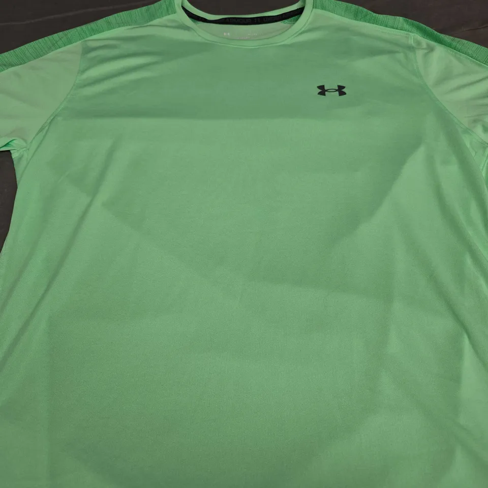 UNDER ARMOUR LOGO TEE - SIZE XL