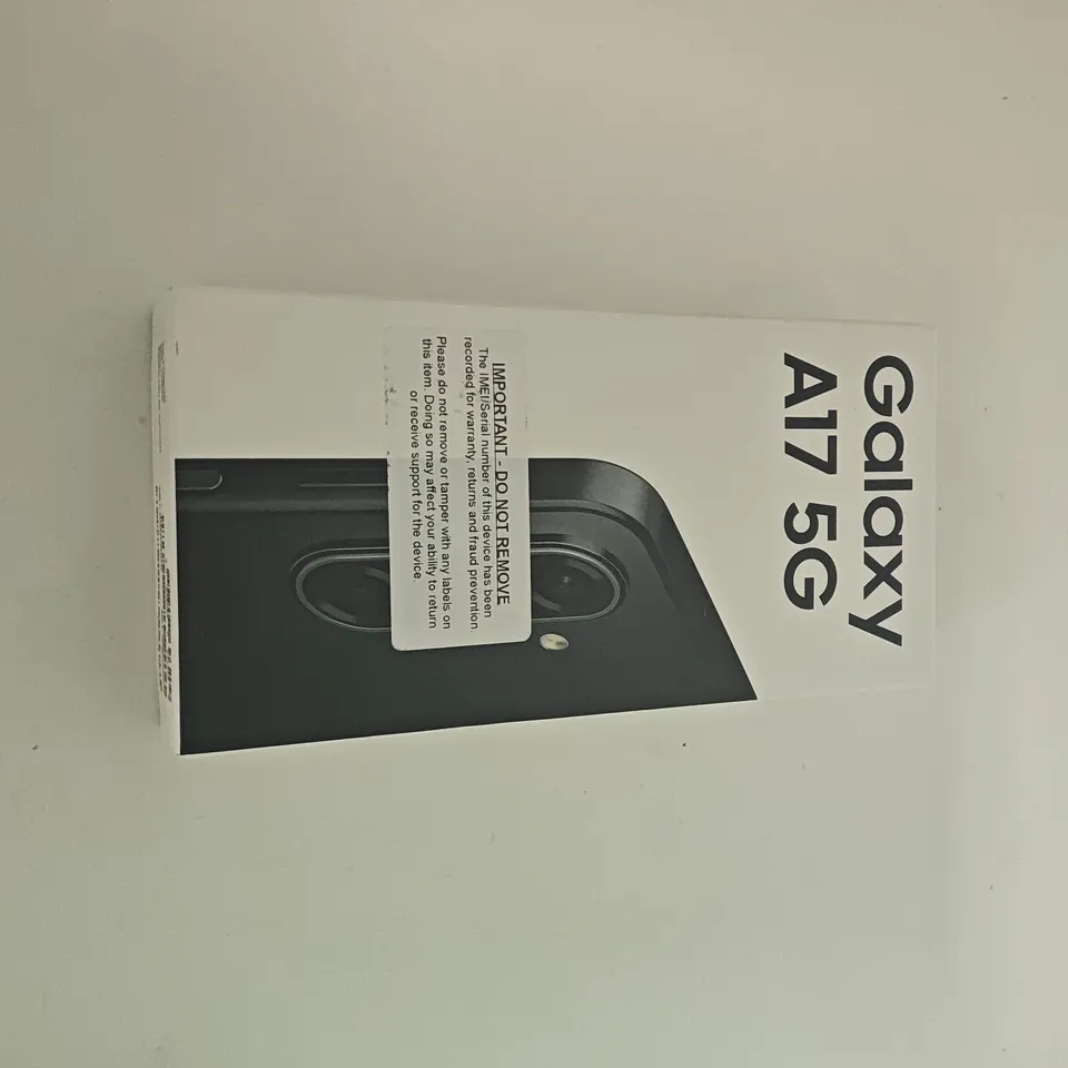 BOXED SAMSUNG GALAXY A17 5G 4/128GB IN BLACK - SM-A176B