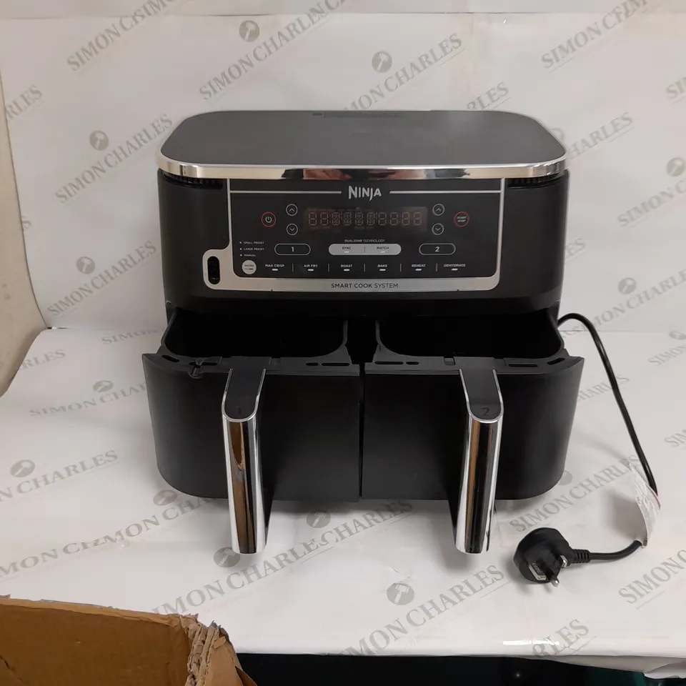 BOXED NINJA FOODI MAX DUALZONE AIR FRYER AF451UK