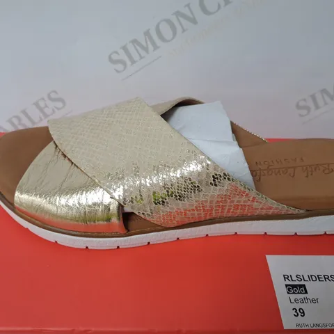 BOXED PAIR OF RUTH LANGSFORD SANDALS IN CHAMPAGNE GOLD SIZE 6