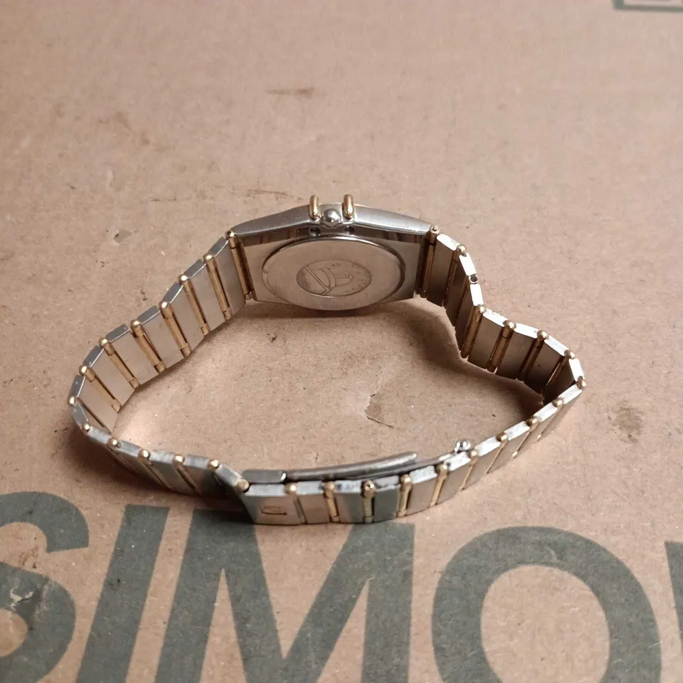 OMEGA WRISTWATCH WITH TWO-TONE BRACELET AND ROMAN NUMERAL BEZEL