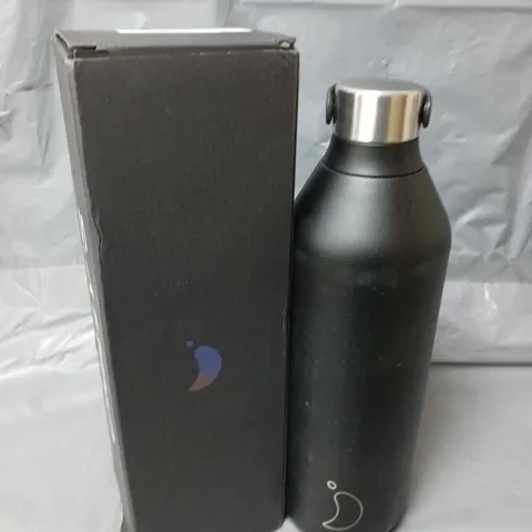 BOXED CHILLYS STAINLESS STEEL DOUBLE-WALLED INSULATED BOTTLE IN BLACK