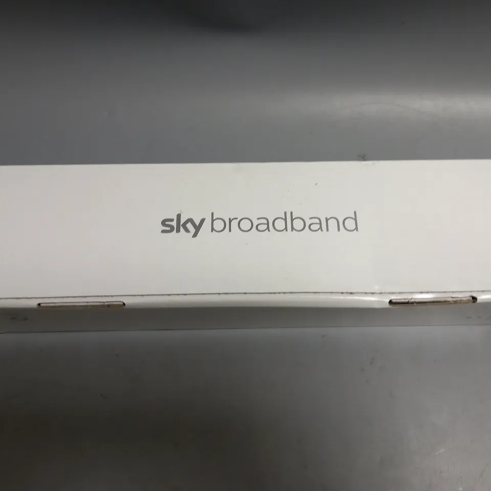 BOXED SKY BROADBAND POWER CABLE 