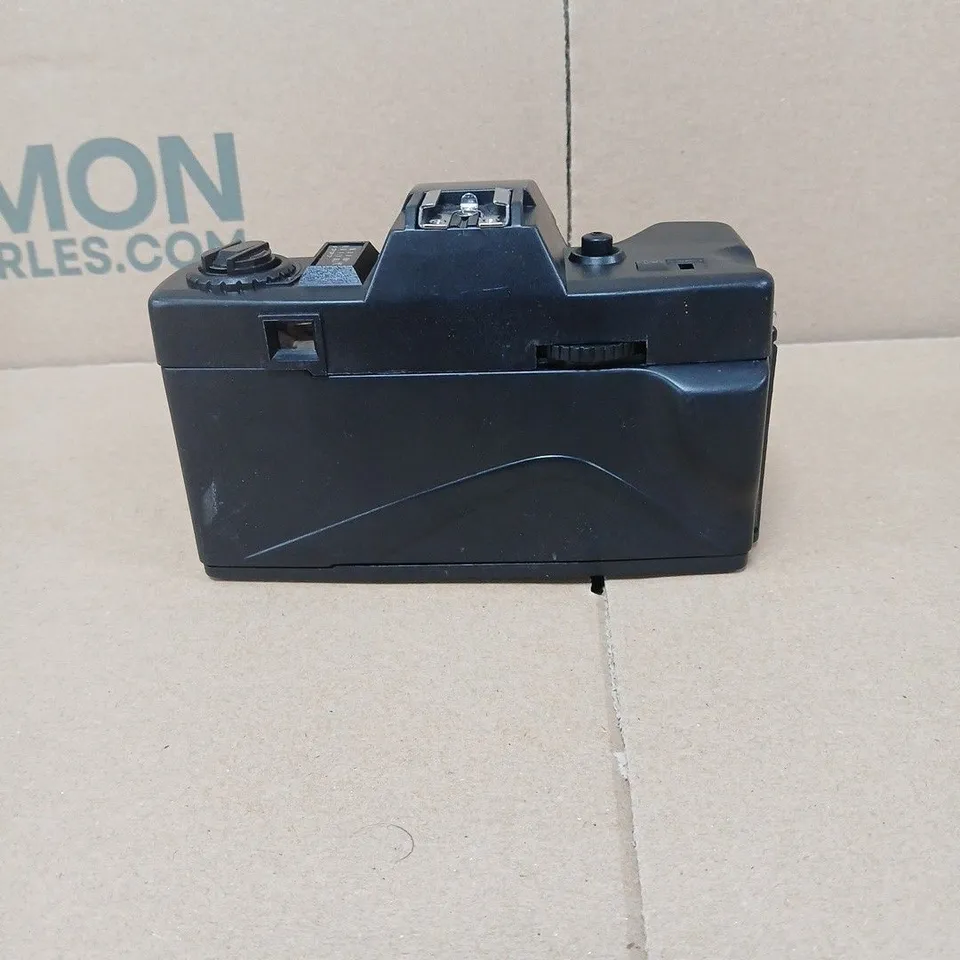 NIPPON AR-4392 35MM FILM CAMERA WITH ATTACHED LENS IN BLACK ZIP UP CASE