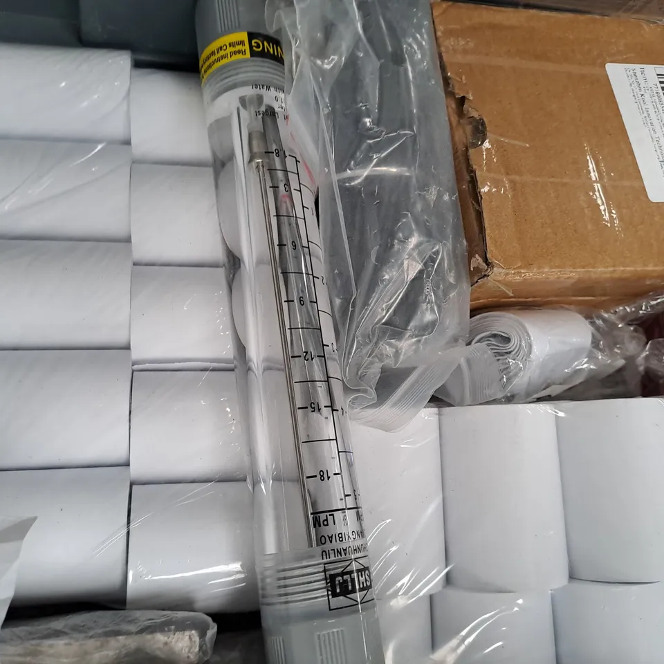 APPROXIMATELY 10 ASSORTED HOUSEHOLD ITEMS TO INCLUDE DISHWASHER TABLETS, FELT PADS SET, ETC