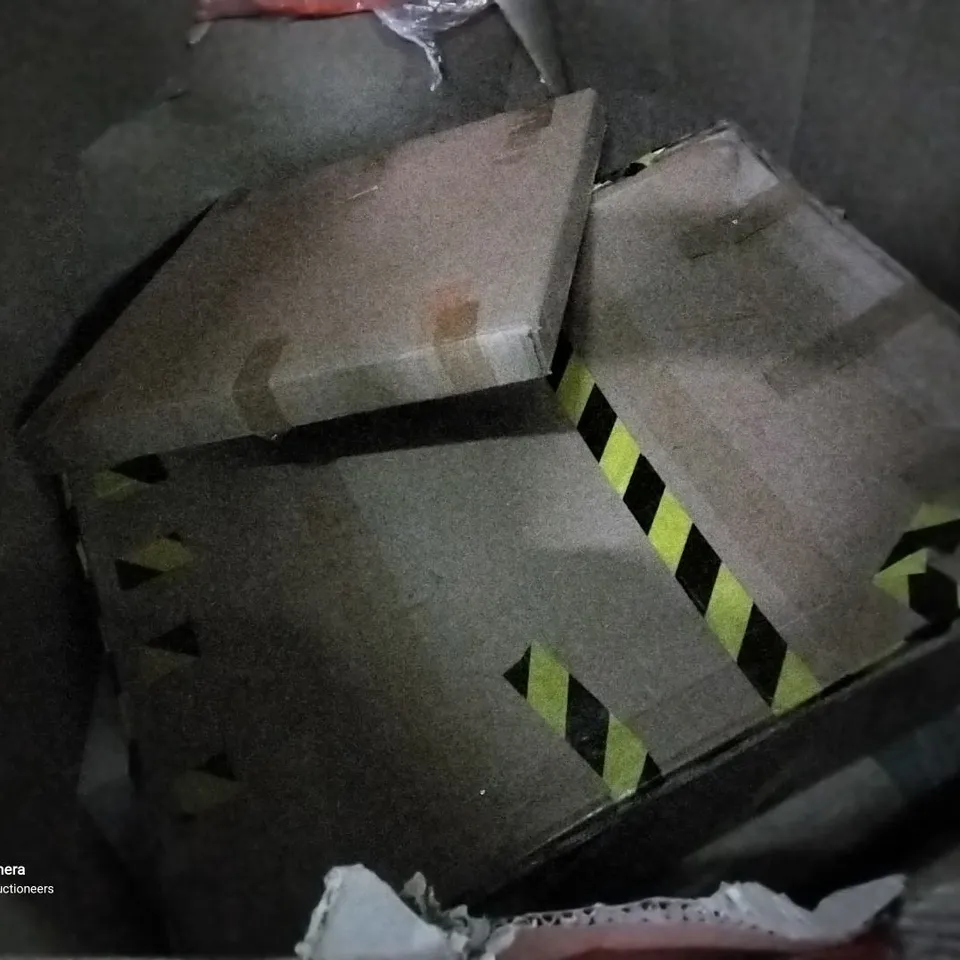 PALLET OF ASSORTED ITEMS INCLUDING FURDUZZ LED MIRROR, SELECTMIRRORS RHONE, ULTRASONIC CLEANER, INSECT KILLER, WALL MIRROR, BASKETBALL STAND 