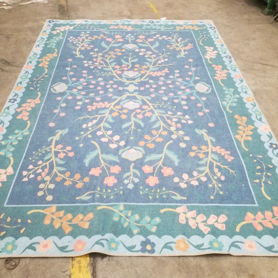 QUALITY DESIGNER AREA RUG - APPROXIMATELY 289X196CM