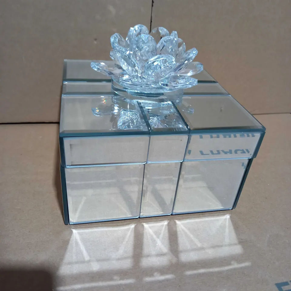 JM BY JULIEN MACDONALD LOTUS FLOWER PRESENT TRINKET BOX