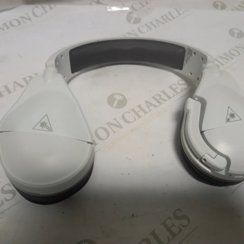 TURTLE BEACH STEALTH 600 GEN 2 USB WIRELESS XBOX HEADSET, WHITE