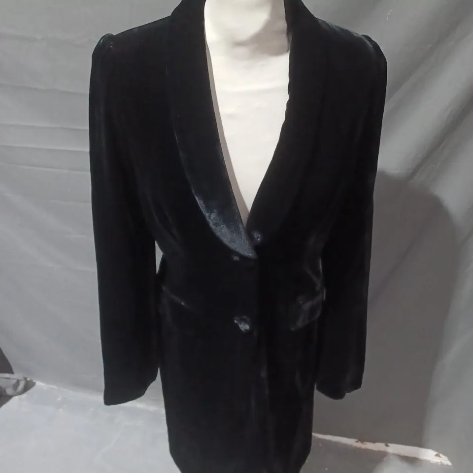 HOBBS LONDON TWO BUTTON VELVET JACKET SIZE UNSPECIFIED