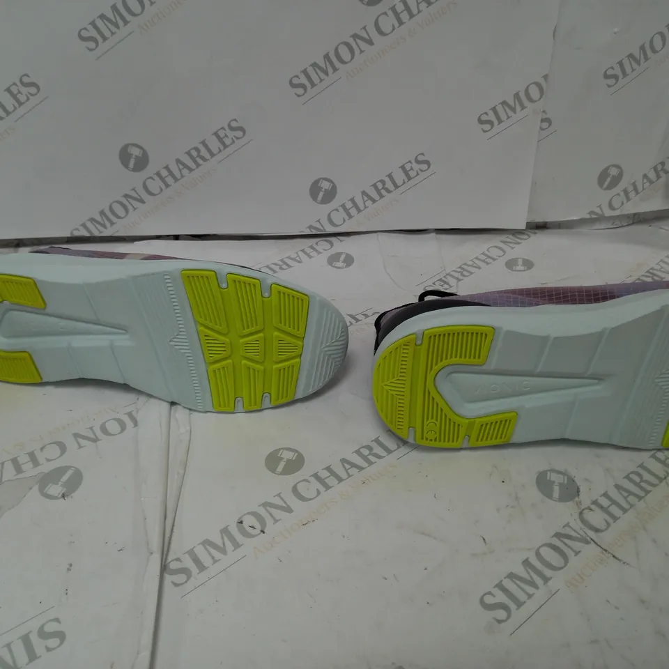 BOXED VIONIC CELESTE TRAINERS, BLACK - SIZE 7